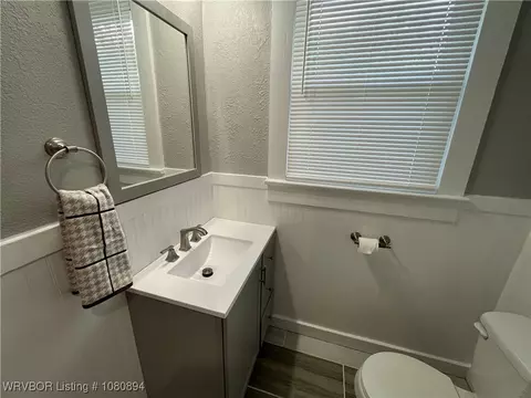 Bath - 808 S 23rd St, Fort Smith, AR 72901 photo 4 of 8