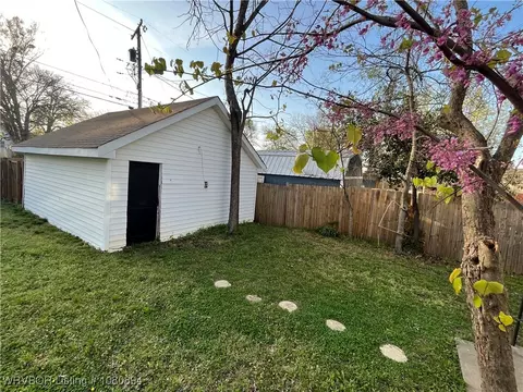 Exterior - 808 S 23rd St, Fort Smith, AR 72901 photo 6 of 11
