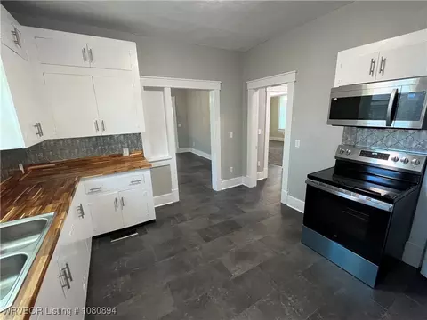 Kitchen - 808 S 23rd St, Fort Smith, AR 72901 photo 4 of 4