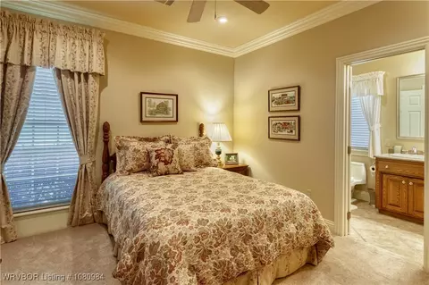 Bedroom - 1101 Eagle Crest Dr, Alma, AR 72921 photo 5 of 5