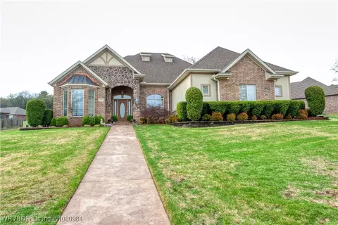 1101 Eagle Crest Dr, Alma, AR 72921