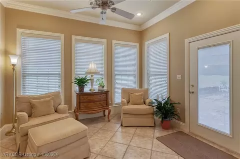 Entry Way - 1101 Eagle Crest Dr, Alma, AR 72921 photo 3 of 4