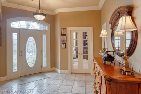 Entry Way - 1101 Eagle Crest Dr, Alma, AR 72921 photo 1 of 4