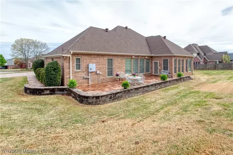 Exterior - 1101 Eagle Crest Dr, Alma, AR 72921 photo 6 of 6