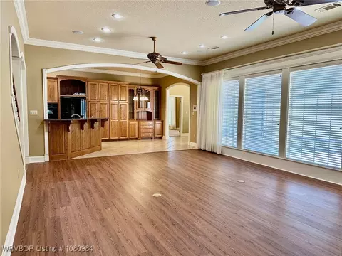 Living - 1101 Eagle Crest Dr, Alma, AR 72921 photo 6 of 6
