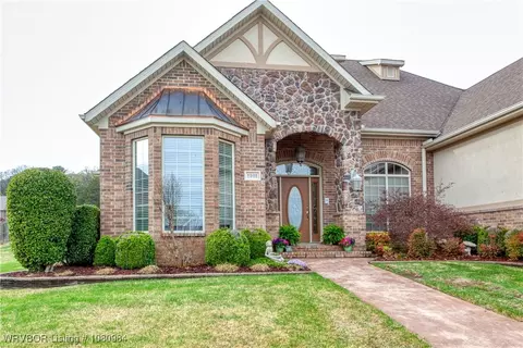 Exterior - 1101 Eagle Crest Dr, Alma, AR 72921 photo 3 of 6