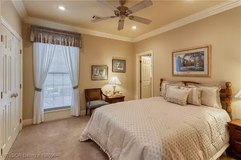 Bedroom - 1101 Eagle Crest Dr, Alma, AR 72921 photo 3 of 5