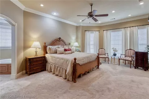 Bedroom - 1101 Eagle Crest Dr, Alma, AR 72921 photo 1 of 5