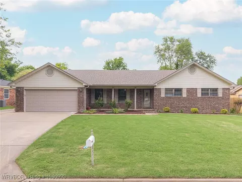 1401 Meadow Cir, Fort Smith, AR 72908