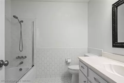 Bath - 1401 Meadow Cir, Fort Smith, AR 72908 photo 5 of 5