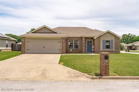 1820 Willow Oak Dr, Van Buren, AR 72956