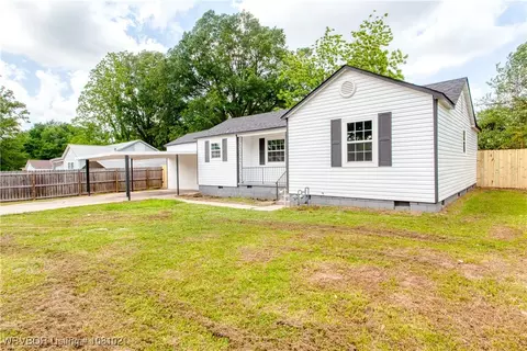 Exterior - 2711 Virginia Ave, Fort Smith, AR 72904 photo 3 of 12