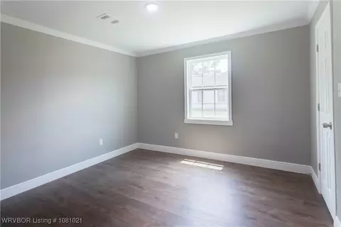 Bedroom - 2711 Virginia Ave, Fort Smith, AR 72904 photo 3 of 4