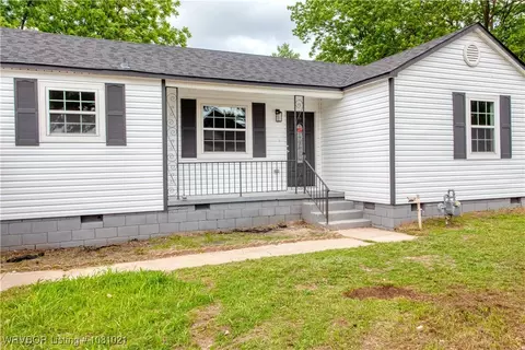Exterior - 2711 Virginia Ave, Fort Smith, AR 72904 photo 4 of 12