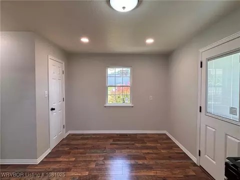 304 E Madison Ave, Midland, AR 72945 photo 12