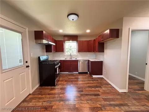 304 E Madison Ave, Midland, AR 72945 photo 13