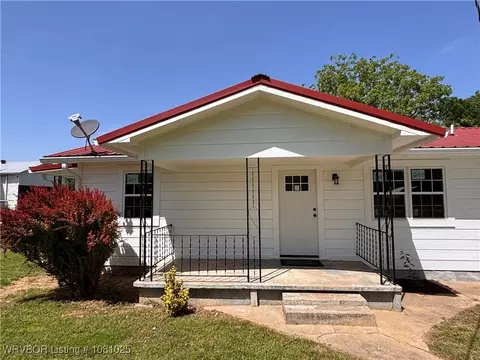 304 E Madison Ave, Midland, AR 72945 photo 3