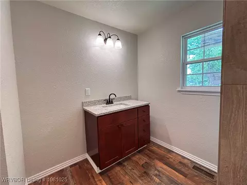 304 E Madison Ave, Midland, AR 72945 photo 22