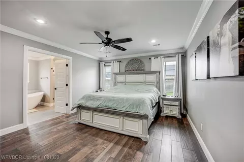 Bedroom - 2803 Turtle Creek Dr, Lavaca, AR 72941 photo 1 of 4