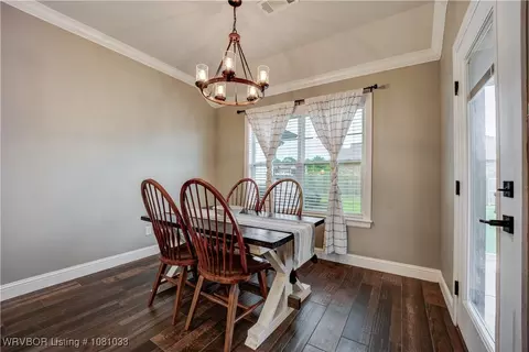Dining - 2803 Turtle Creek Dr, Lavaca, AR 72941 photo 1 of 1