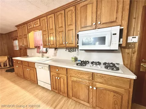 2305 N 52nd St, Fort Smith, AR 72904 photo 3