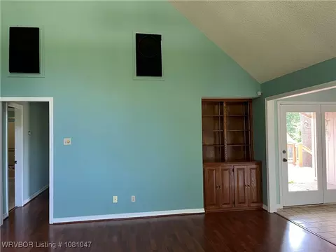 Living - 5312 Hardscrabble Way, Fort Smith, AR 72903 photo 1 of 1