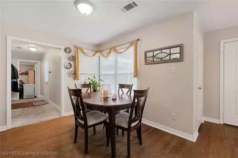 Dining - 3018 Independence St, Fort Smith, AR 72901 photo 2 of 3