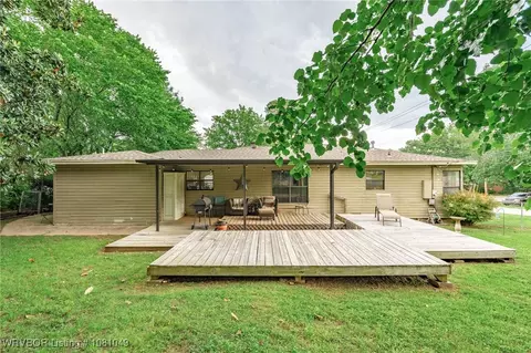 Exterior - 3018 Independence St, Fort Smith, AR 72901 photo 8 of 9