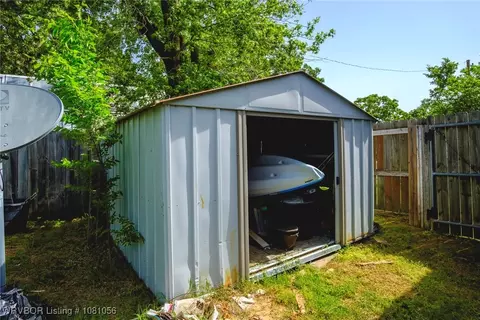 Other - 1515 M Cir, Barling, AR 72923 photo 2 of 2