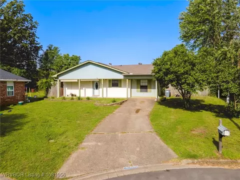 Exterior - 1515 M Cir, Barling, AR 72923 photo 3 of 6