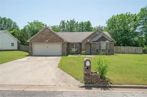 1541 Eastgate Cir, Greenwood, AR 72936 photo 2