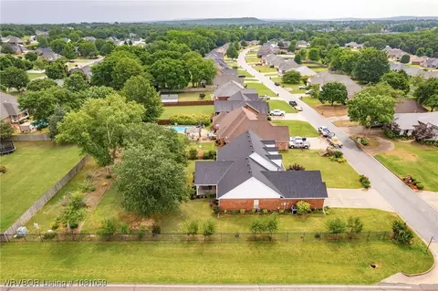 5801 Cedar Break Dr, Fort Smith, AR 72916 photo 4