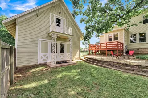Exterior - 101 N Albert Pike Ave, Fort Smith, AR 72903 photo 7 of 12