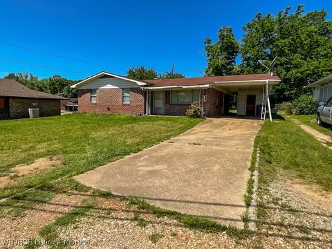 Exterior - 1117 18th St, Ozark, AR 72949 photo 10 of 10