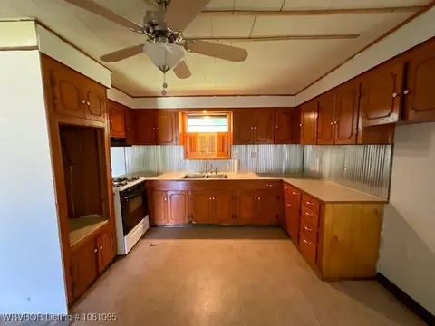 Kitchen - 1117 18th St, Ozark, AR 72949 photo 1 of 2