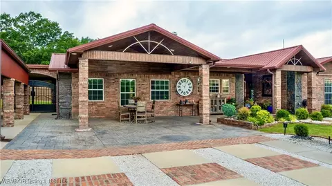 111438 S 4595 Rd, Sallisaw, OK 74955