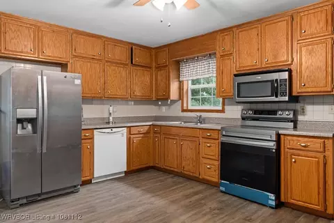 12879 Highway 80, Waldron, AR 72958 photo 3