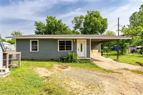 603 Oklahoma Ave, Poteau, OK 74953