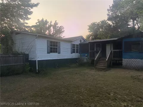 8426 E Tate Ln, Lavaca, AR 72941 photo 6