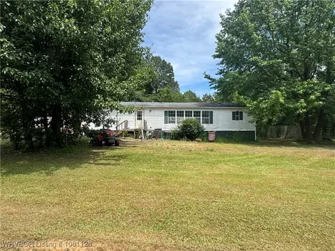 8426 E Tate Ln, Lavaca, AR 72941