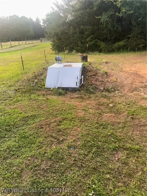8426 E Tate Ln, Lavaca, AR 72941 photo 8