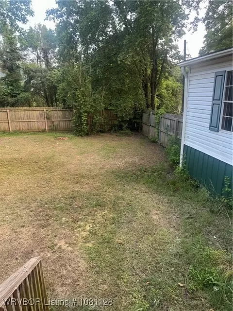 8426 E Tate Ln, Lavaca, AR 72941 photo 4