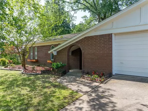 9112 Skypark Dr, Fort Smith, AR 72903 photo 4