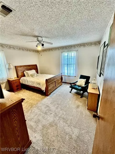Bedroom - 4518 Mount Harmony Rd, Greenwood, AR 72936 photo 4 of 8
