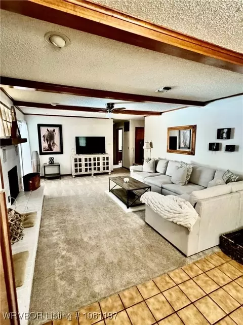 Living - 4518 Mount Harmony Rd, Greenwood, AR 72936 photo 1 of 4