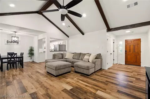 Entry Way - 9010 Skypark Dr, Fort Smith, AR 72903 photo 1 of 3