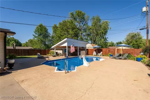 8005 Hermitage Dr, Fort Smith, AR 72908 photo 4
