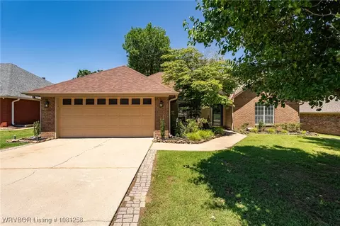 Exterior - 3905 Glen Flora Way, Fort Smith, AR 72908 photo 2 of 8