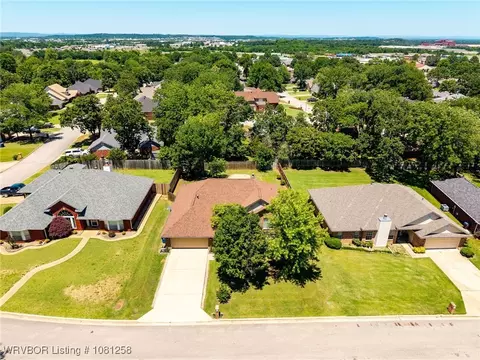View/Area - 3905 Glen Flora Way, Fort Smith, AR 72908 photo 4 of 7
