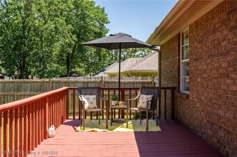 Exterior - 3905 Glen Flora Way, Fort Smith, AR 72908 photo 4 of 8